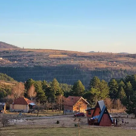 Aa Pine Vikendica Za Izdavanje U Srcu Zapadne Srbije