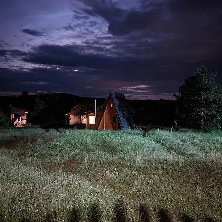 Aa Pine Vikendica Za Izdavanje U Srcu Zapadne Srbije *