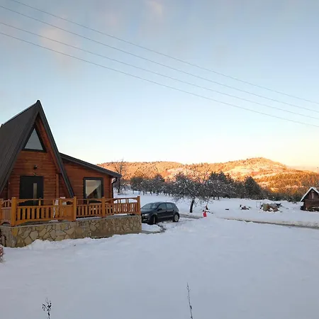Aa Pine Vikendica Za Izdavanje U Srcu Zapadne Srbije Chalet *