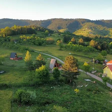 Aa Pine Vikendica Za Izdavanje U Srcu Zapadne Srbije * Nova Varoš
