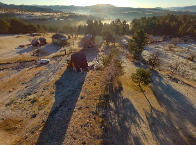 Aa Pine Vikendica Za Izdavanje U Srcu Zapadne Srbije シャレー *